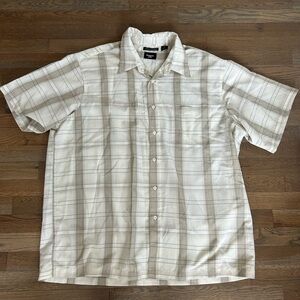 COLLARED PLAID SHIRT